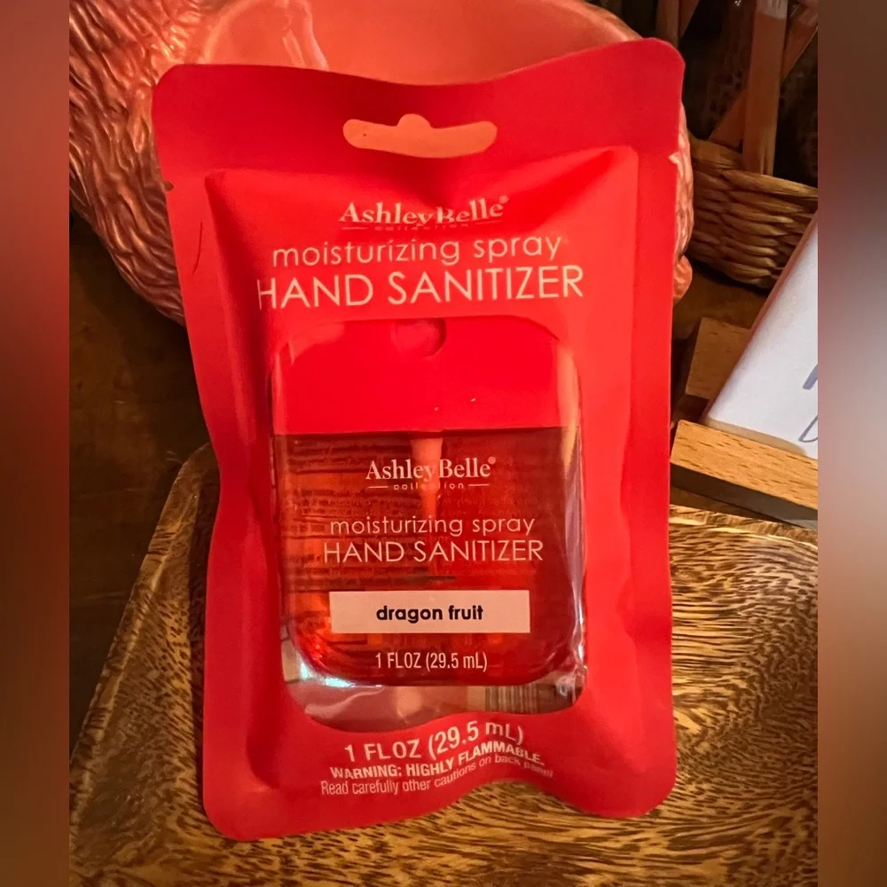 Ashley Belle ❤️🔥 Moisturizing Dragon Fruit Hand Sanitizer Spray - Picture 1 of 2